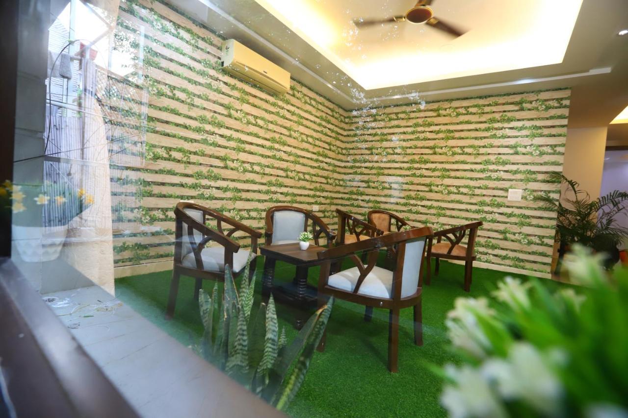 Hotel Nature View Green Park Metro Couple Friendly นิวเดลี ภายนอก รูปภาพ