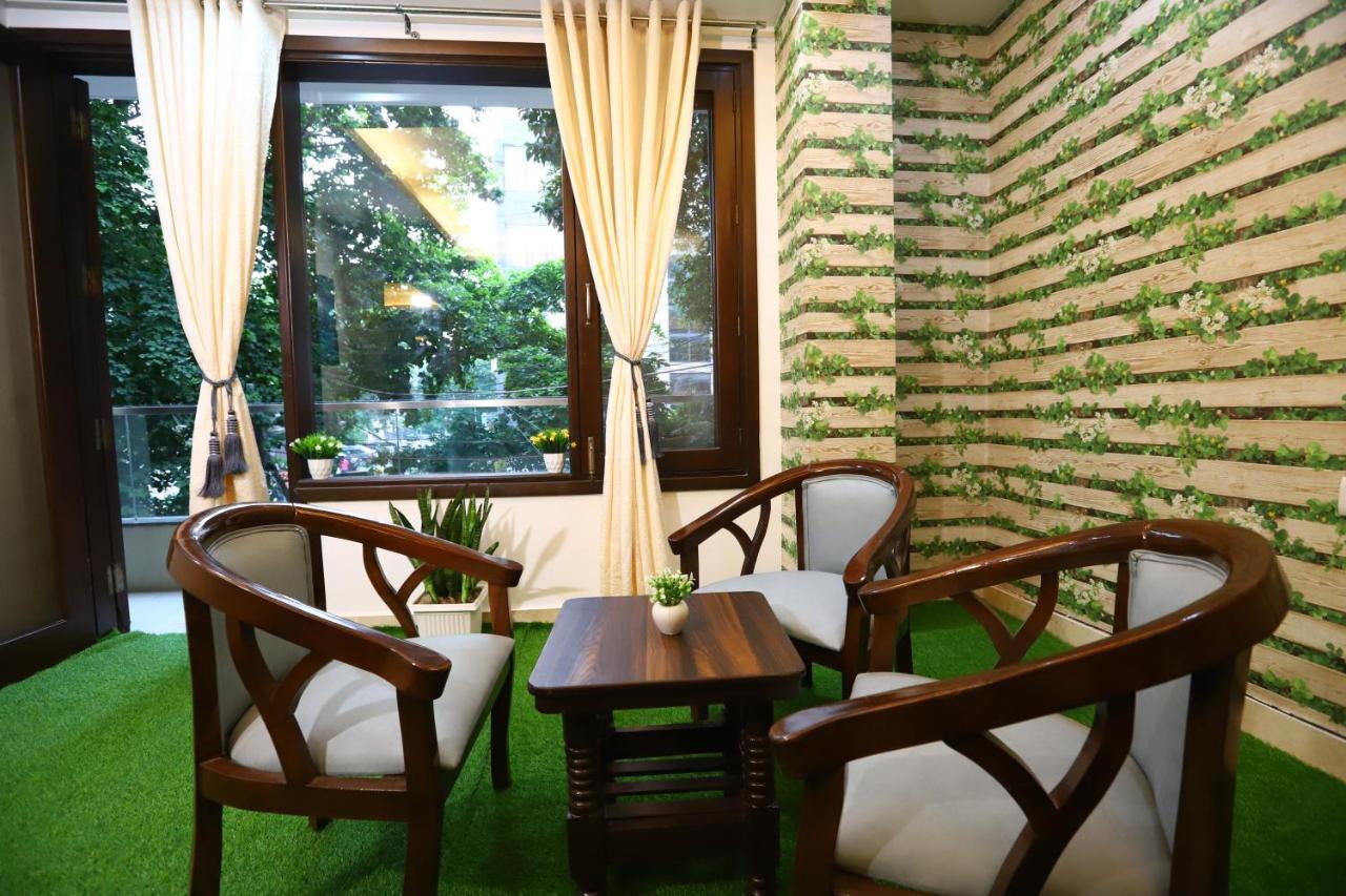 Hotel Nature View Green Park Metro Couple Friendly นิวเดลี ภายนอก รูปภาพ